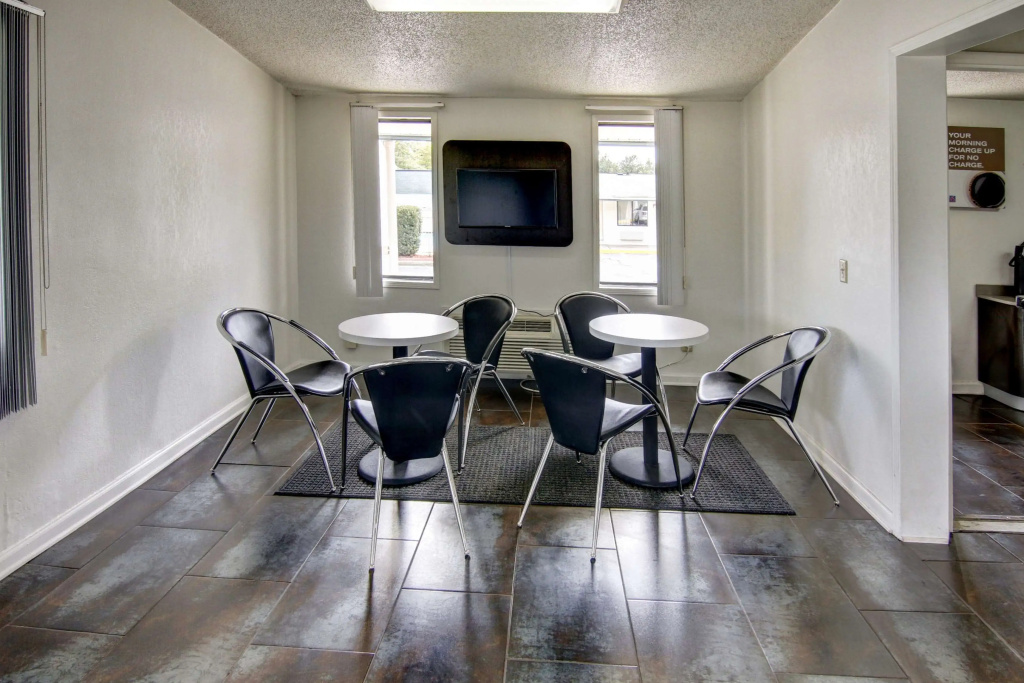 Motel 6-Union City, GA - Atlanta Airport