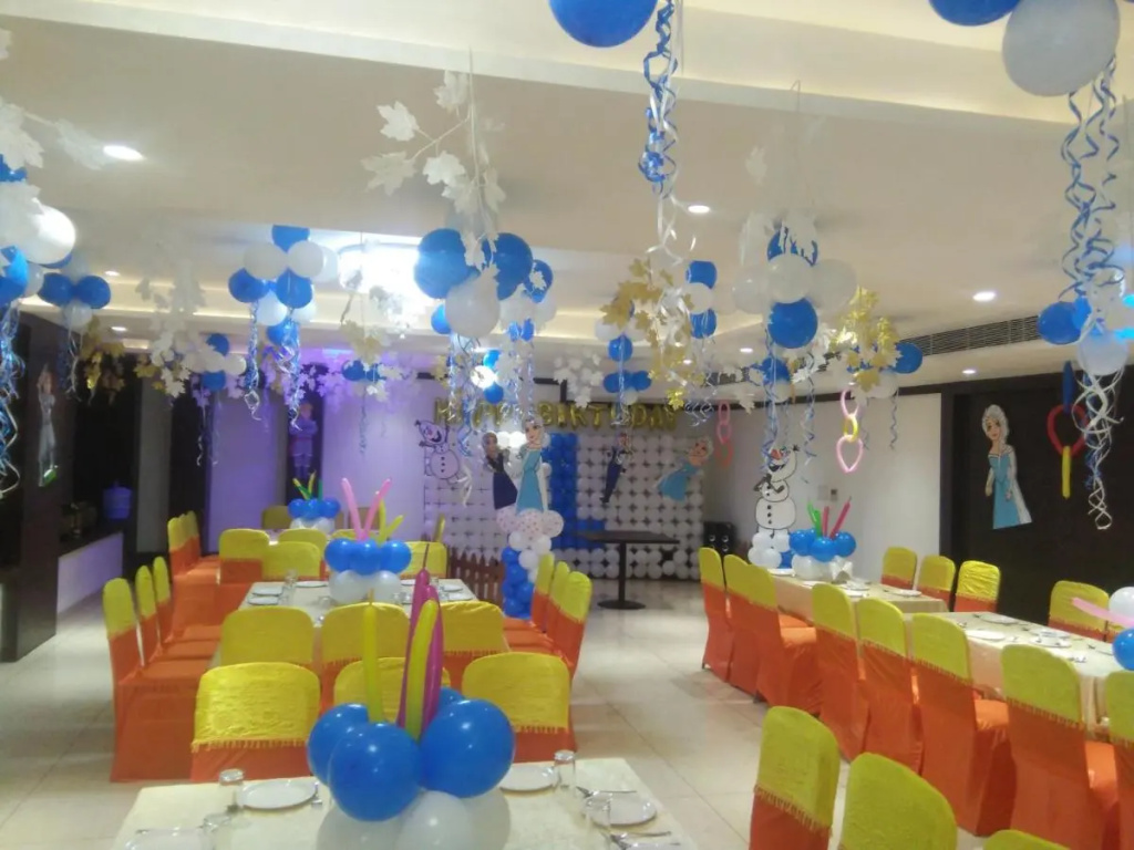 Hotel Crystal Grand