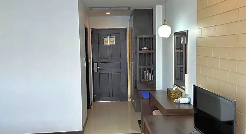Grand Phranakhon Hotel