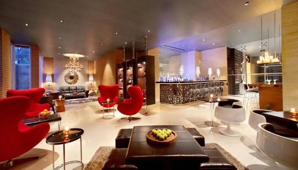 Aston Primera Pasteur Hotel and Convention Center