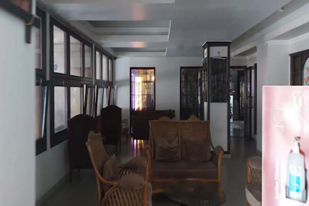 Uzunkum Hotel