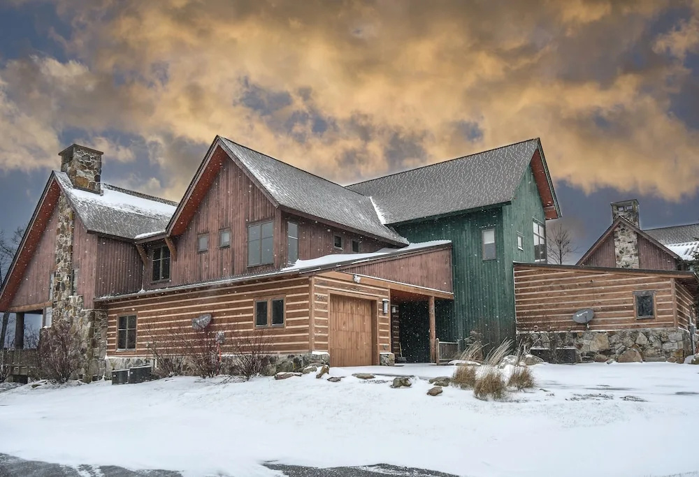Big Sky 4 Bedroom Townhome