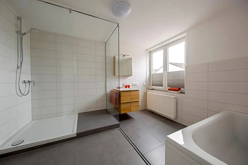 Hotel & Boarding House Schlosserwirt