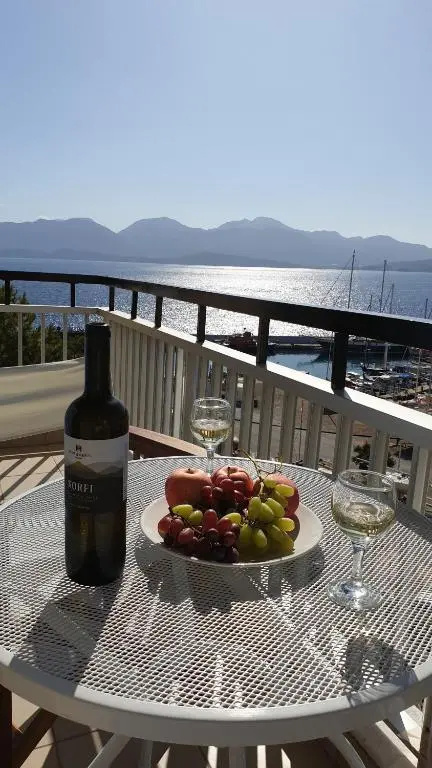 Entir Home With A Sea View For 5 Guests.