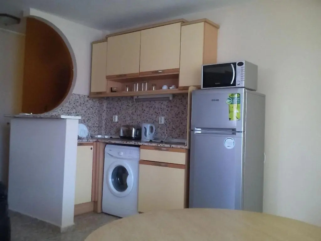Apartments Bravo 1-Vichevi