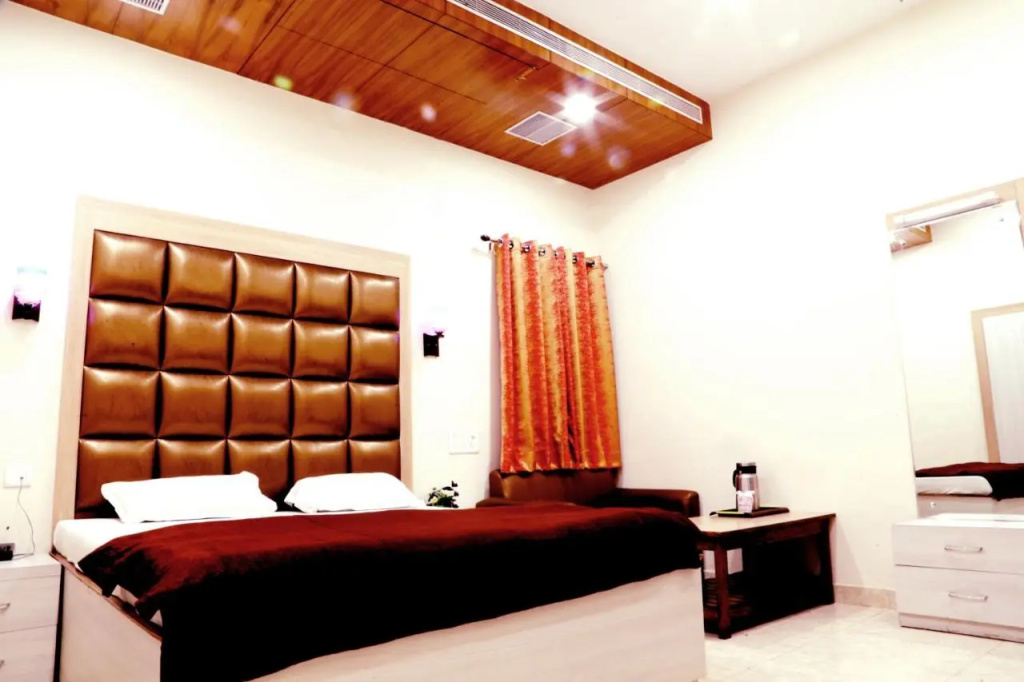 Hotel Prayag