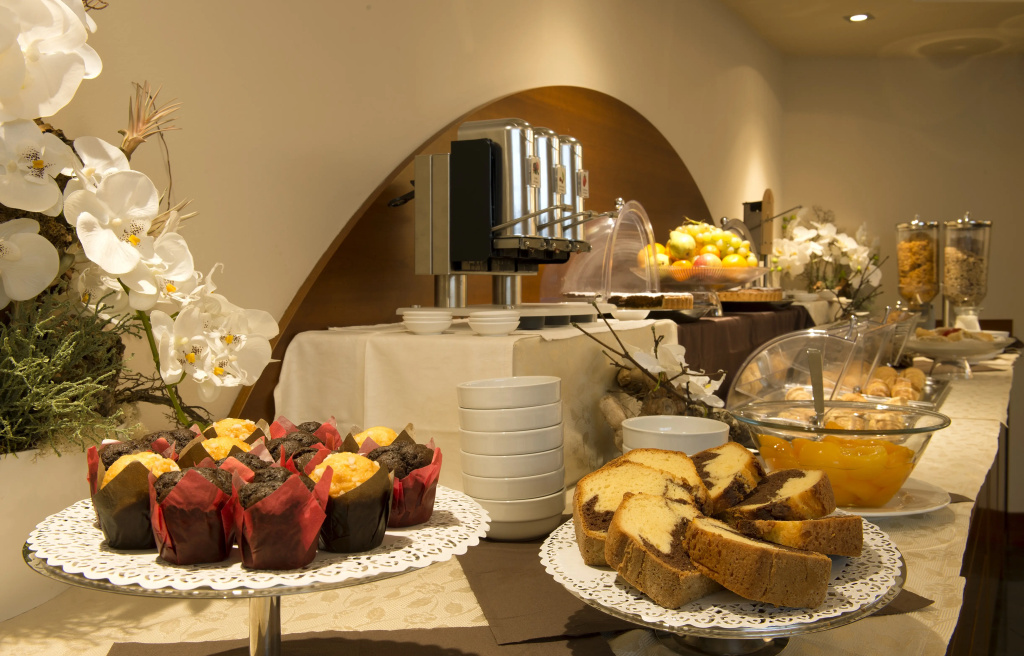 Hotel Re