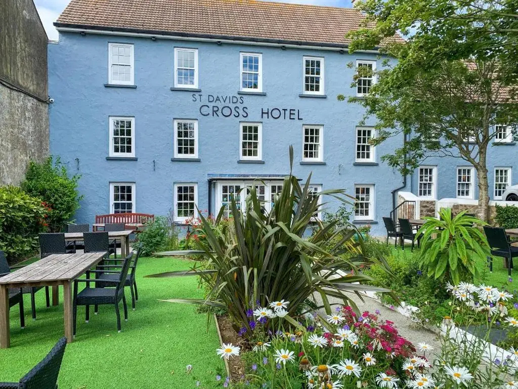 St. Davids Cross Hotel