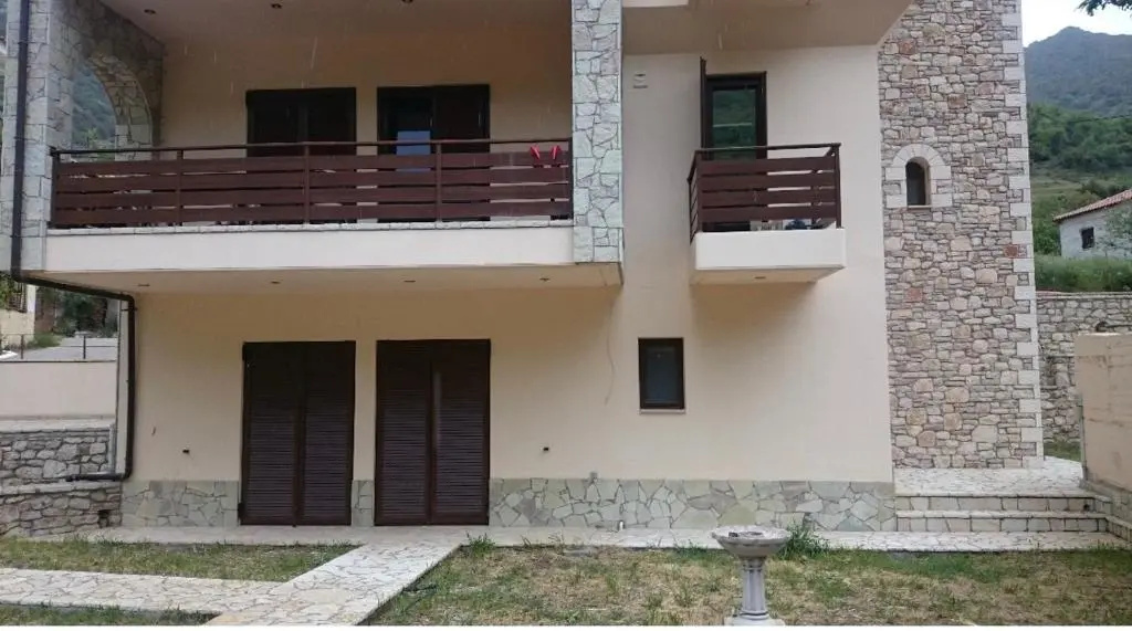 VILLA RIA