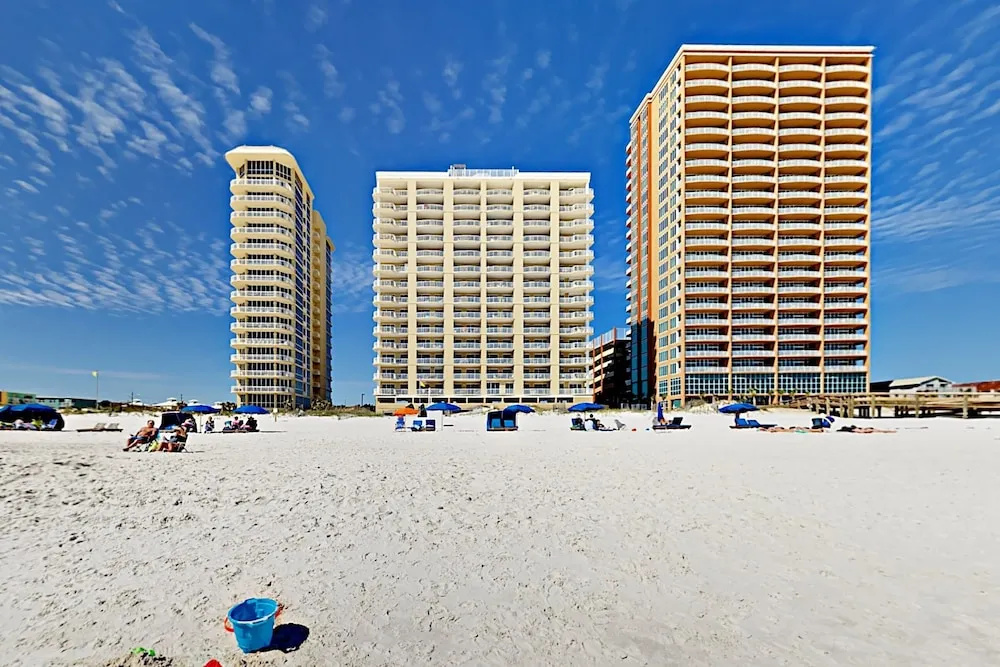 Beachfront 3br W/ Gulf-view Balcony 3 Bedroom Condo