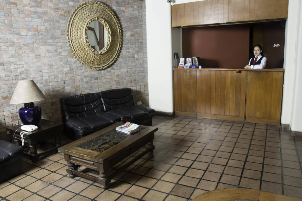 Suites Real Hotel