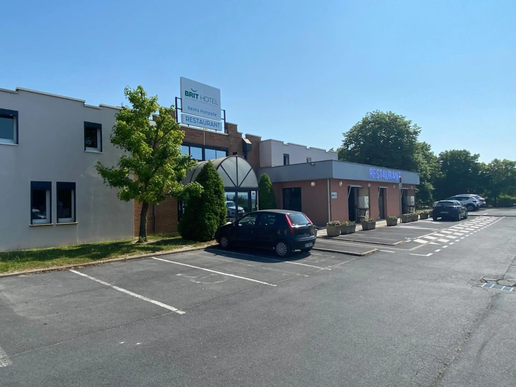 Brit Hotel Reims La Pompelle
