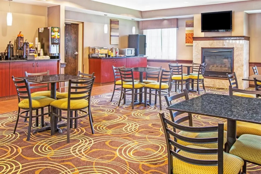 Days Inn Brewerton/ Syracuse Near Oneida Lake