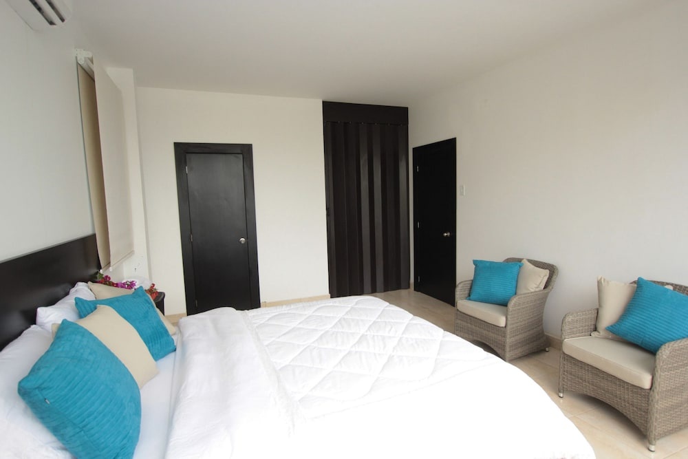 Ocean Blue Hotel
