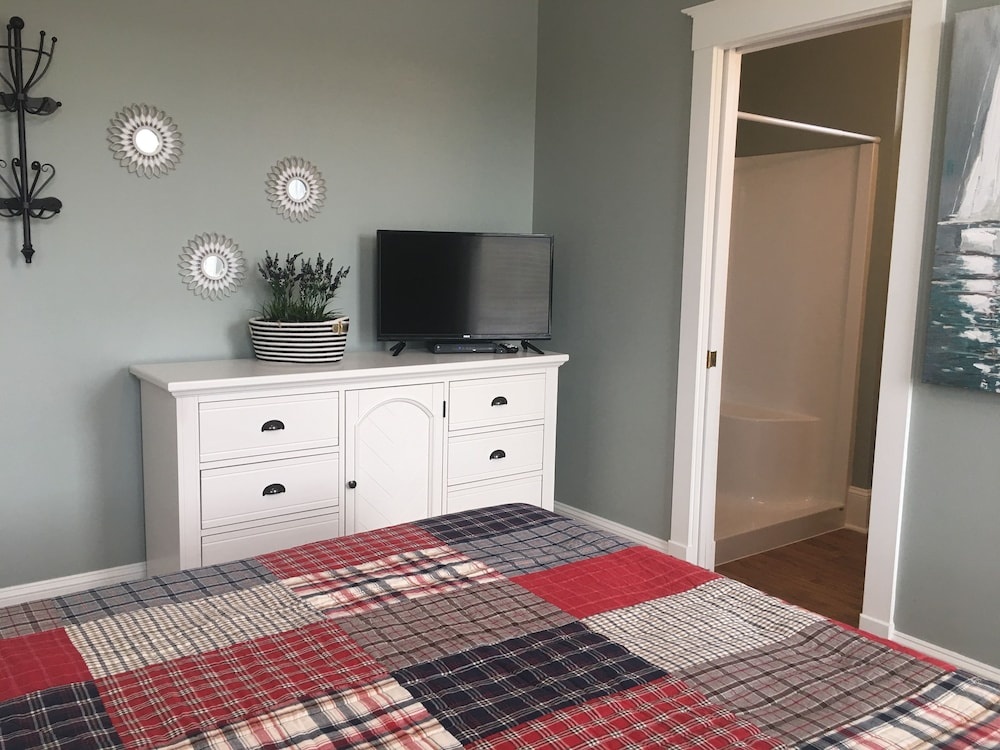 Sandbanks Summer Village Cottages
