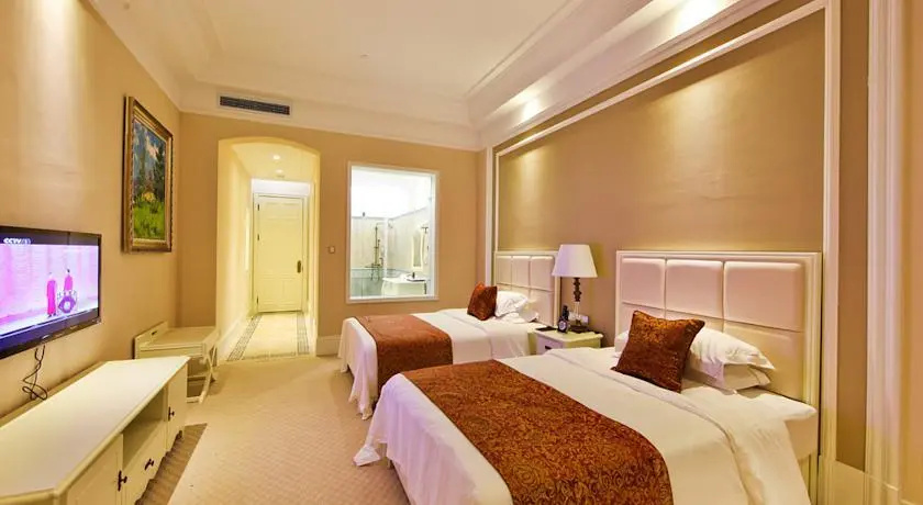 Blue Sky Hotel Yantai