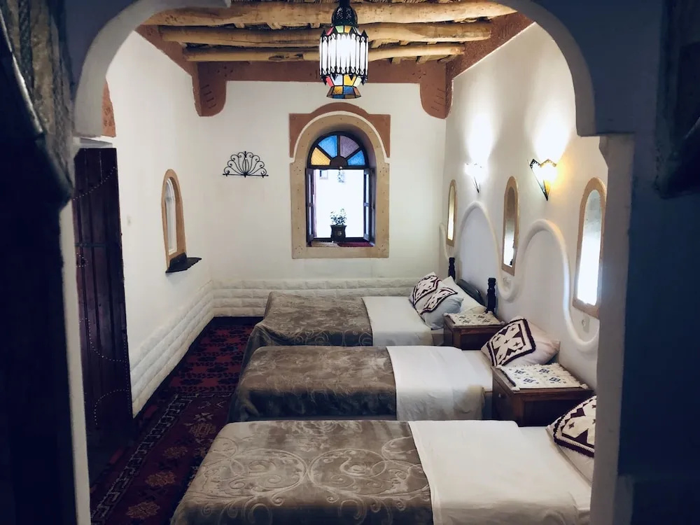 Tafsut dades guesthouse stay with locals