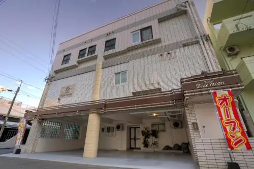 Hotel Blue Moon