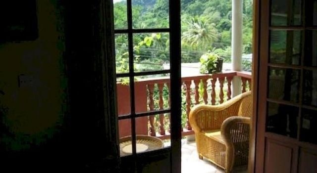 Roseau Valley Hotel