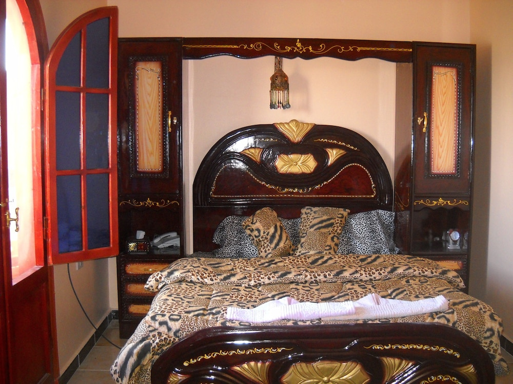 Bedouin Castle Hotel & Safari