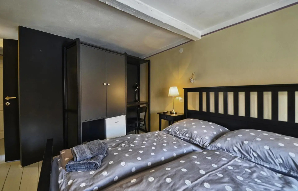 Room Zimmer Portarol