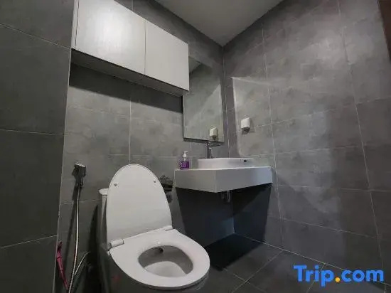 Lang Retreat Apartment - Resort Pool & Elite Gym