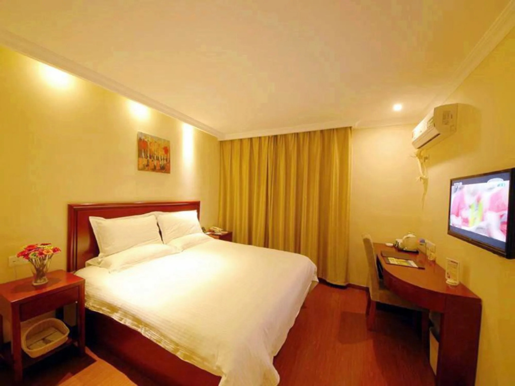 GreenTree Inn Jiangsu Taizhou Jingjiang Bus Station Express Hotel