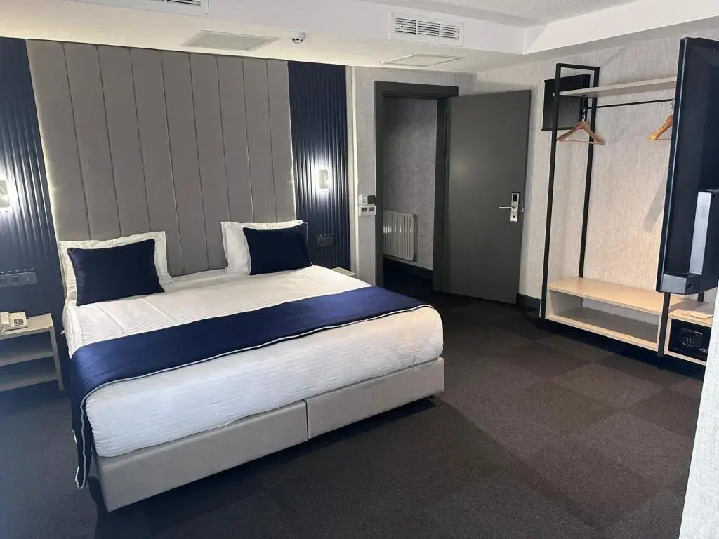 Lamore Hotel