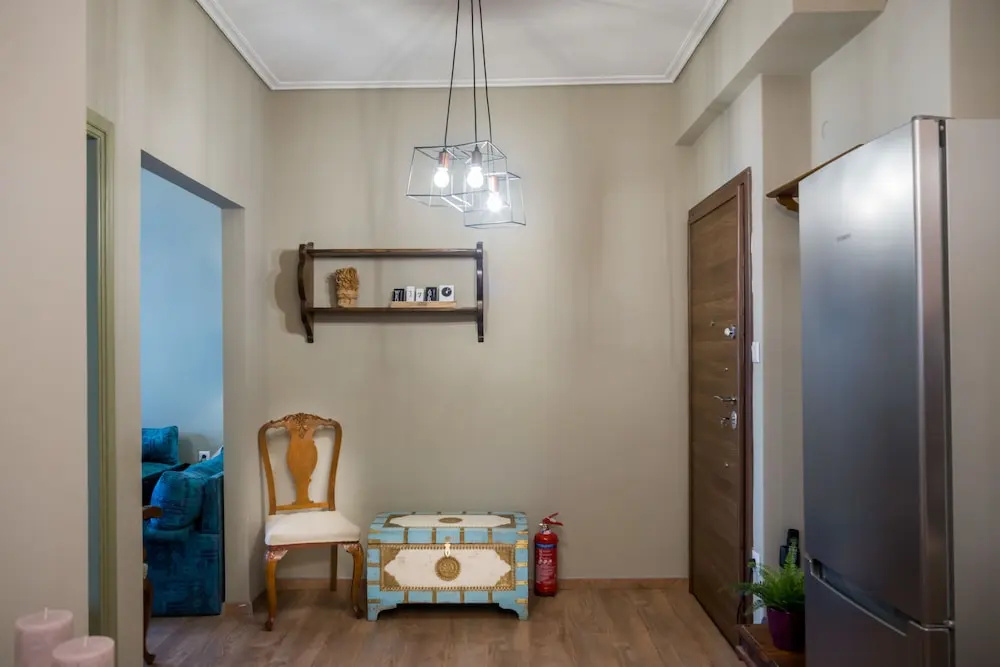 Newly Renovated Flat 10 min From Metro Station - Adults Only