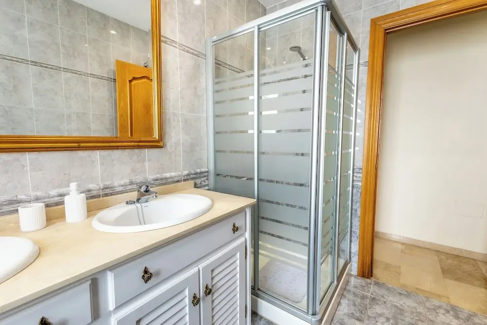 Stunning Golf Villa with Pool and Stunning Views
