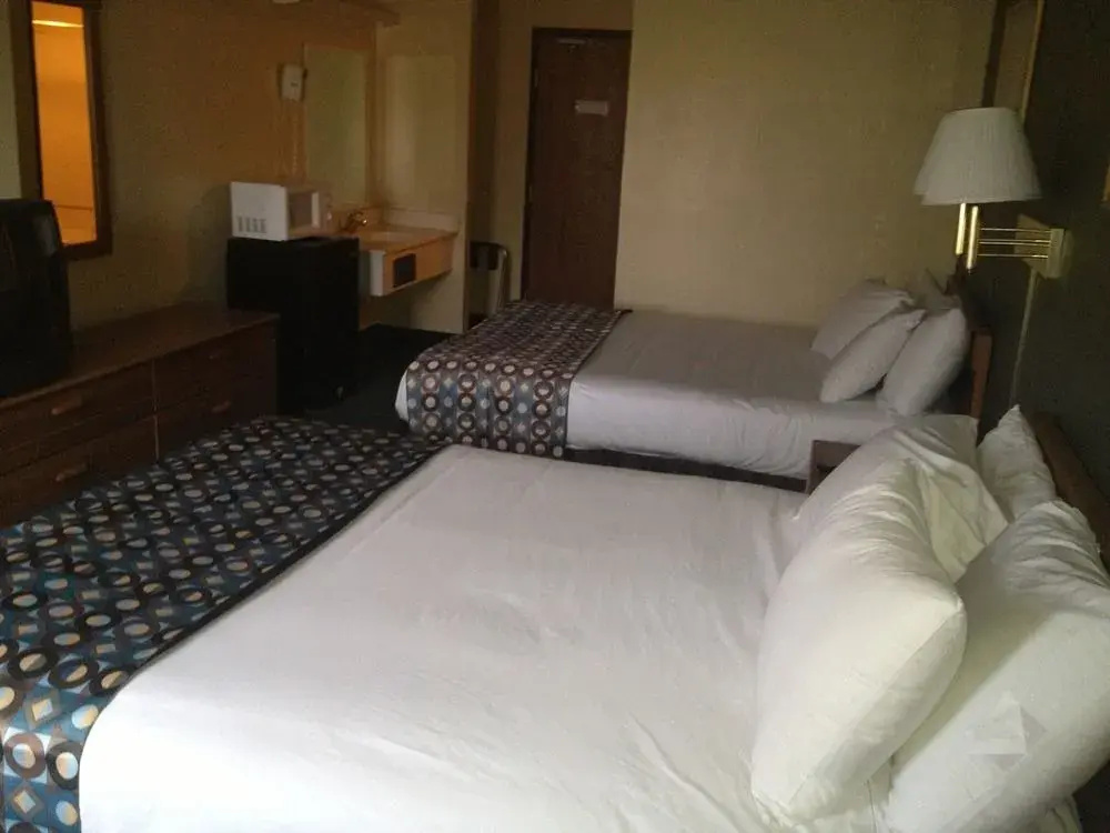 Americas Best Value Inn - Troy