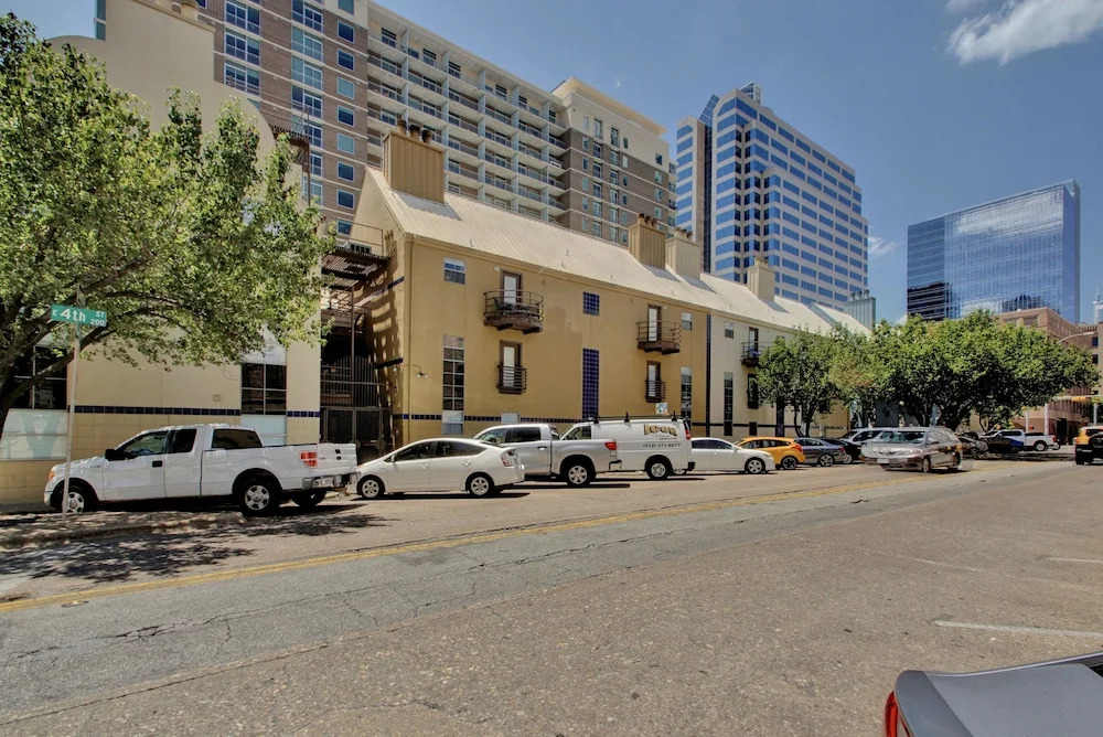 AustinStays 3 Bedroom Downtown Suite