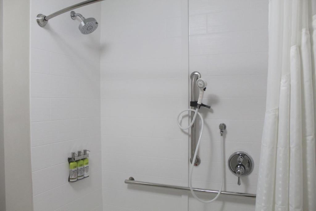 Holiday Inn Express & Suites Latta by IHG