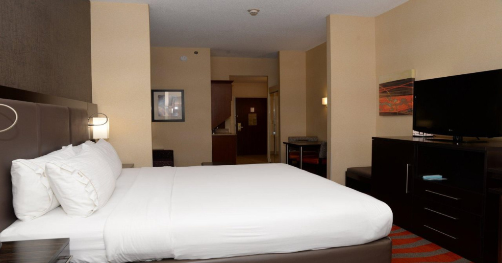 Holiday Inn Express Hotel & Suites Dayton-Centerville by IHG