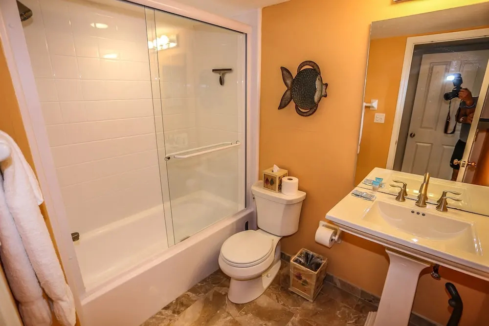 Ocean Harbor 102A