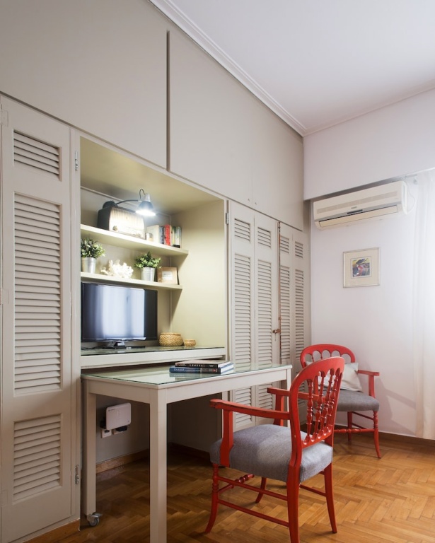 Urban Oasis homm Studio on Syntagma