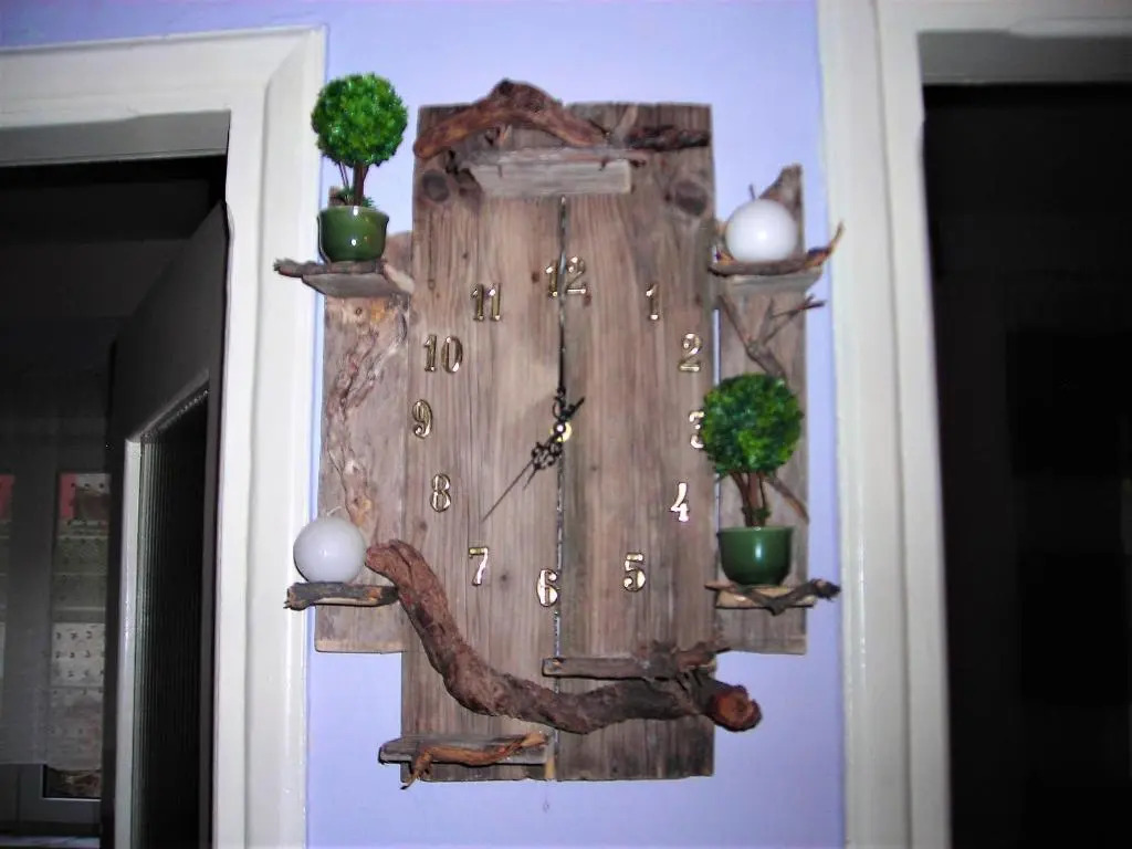 Nikol & Stella's House