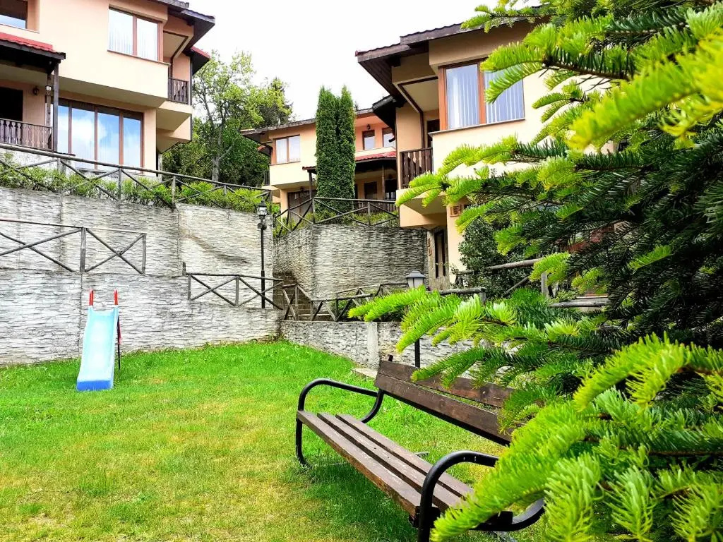 Rodopi Houses