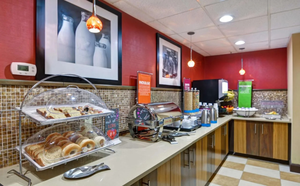 Hampton Inn Albany-Wolf Road