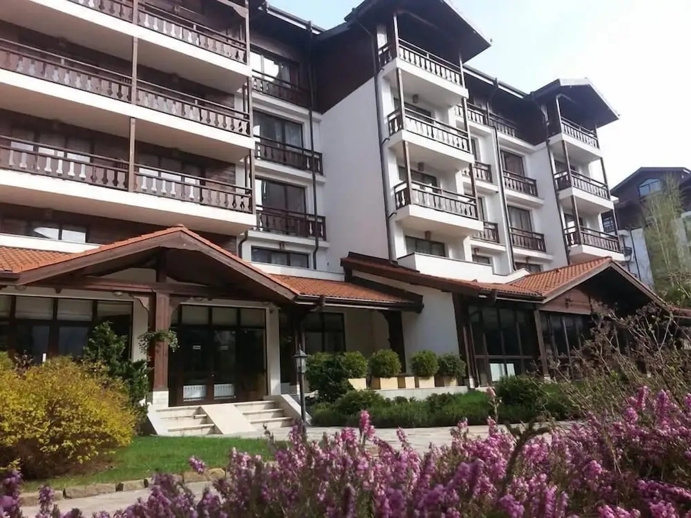 Winslow Infinity Aparthotel