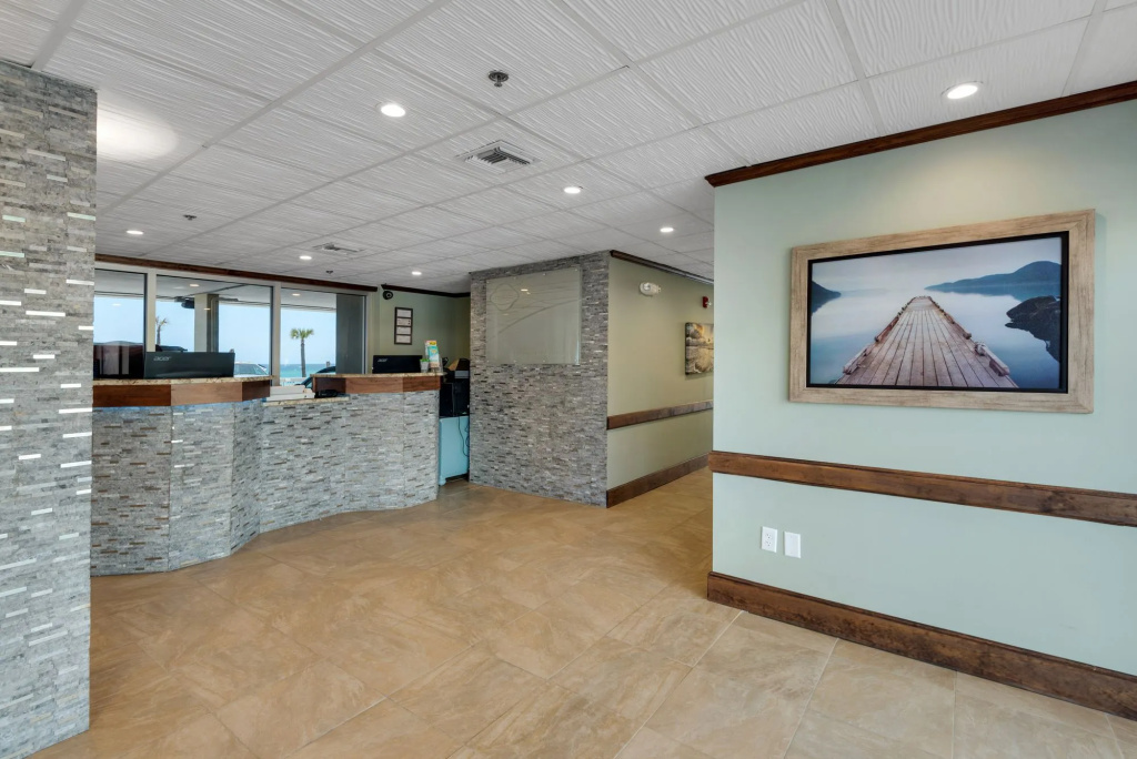 Palm & Tide Beachfront Hotel