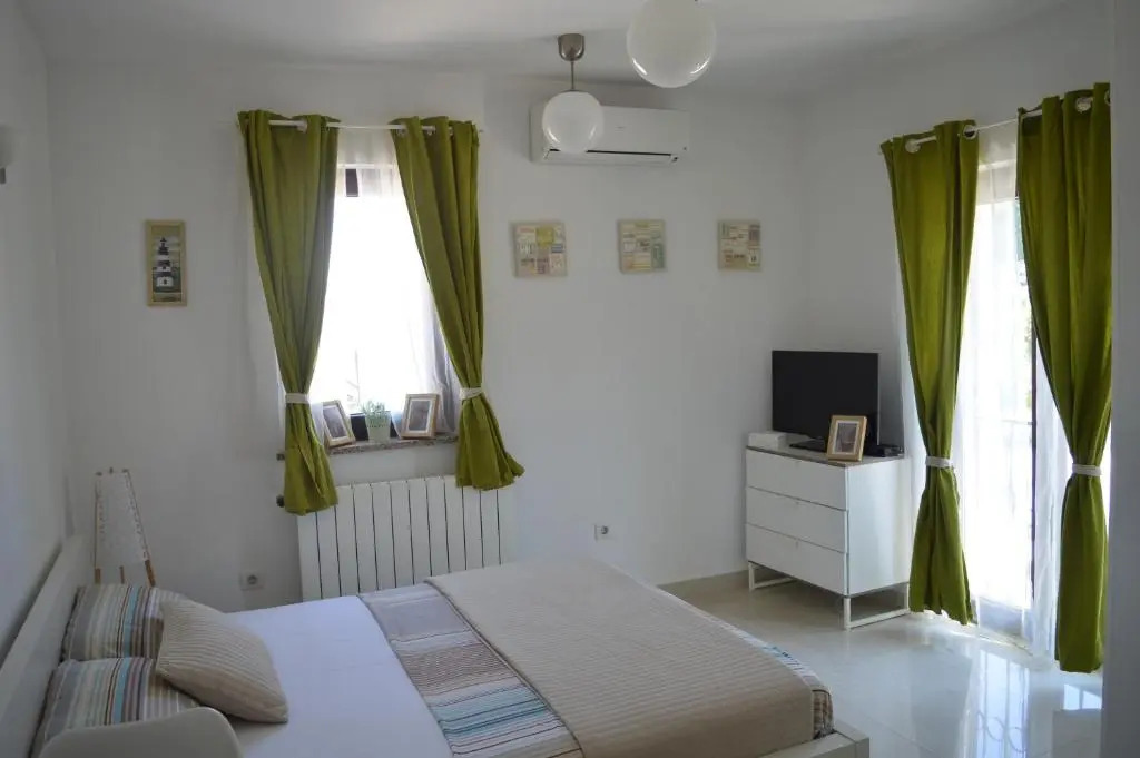 Apartments Villa Alba II