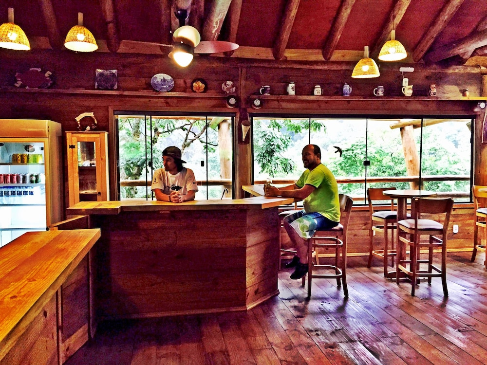 Cachoeira dos Borges Cabanas e Parque