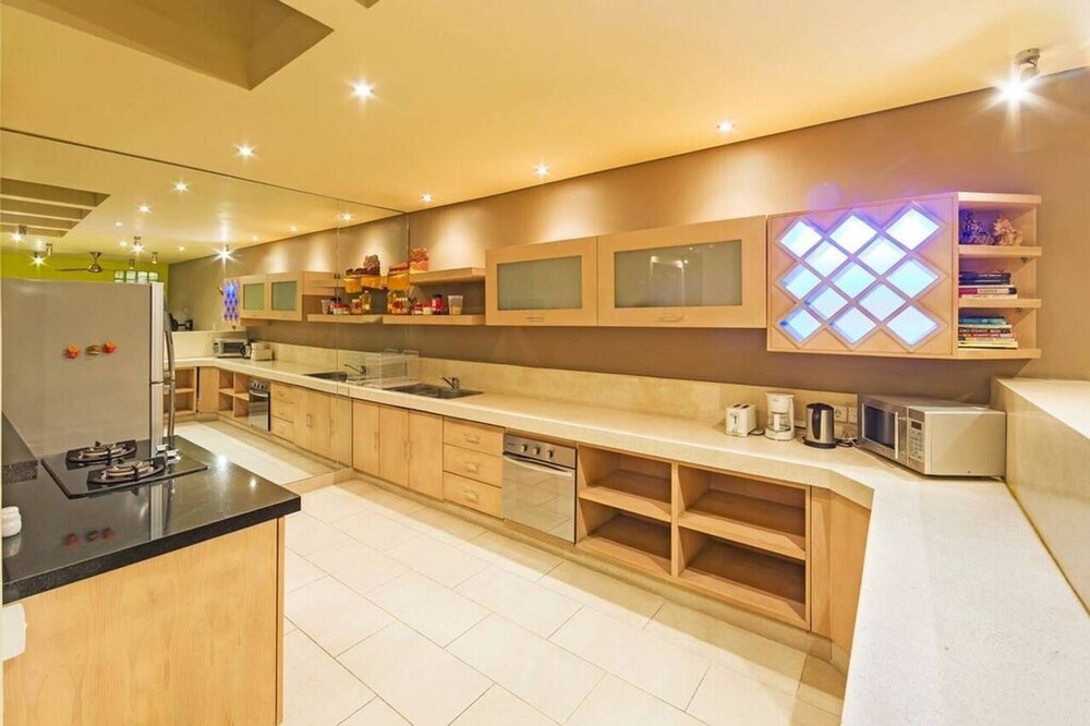 Modern 3-bedroom Puteri Villa