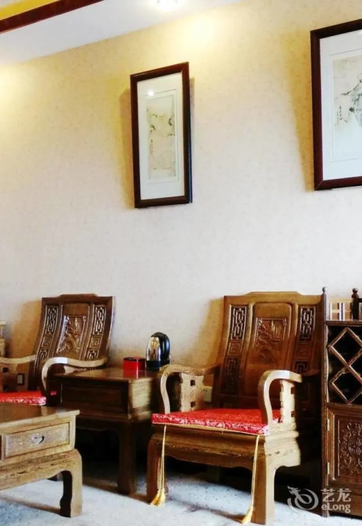 Siya Xiaozhu Hotel