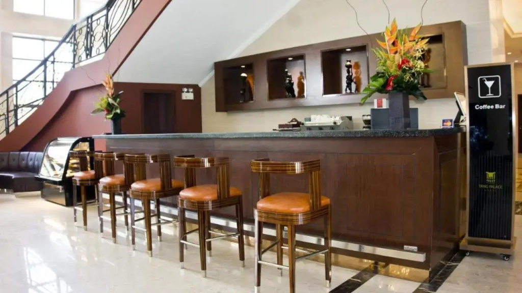 Amazing Duplex Suite Available