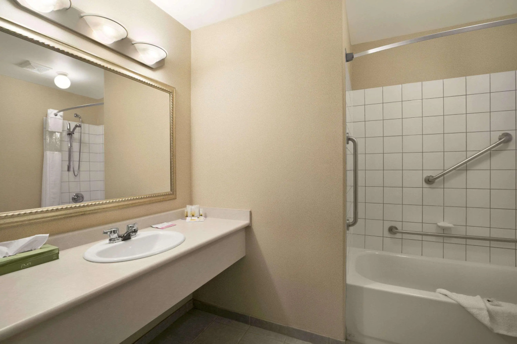 Days Inn by Wyndham Prince Albert