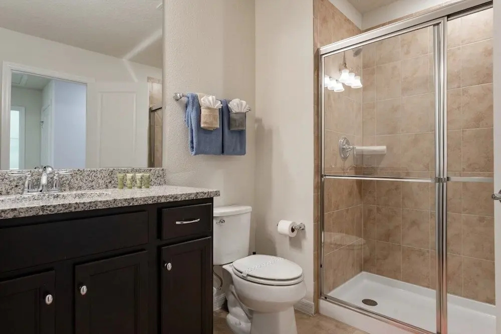 Spacious 5Bd Pool Hm w/ Spa, Wifi-solterra 5441