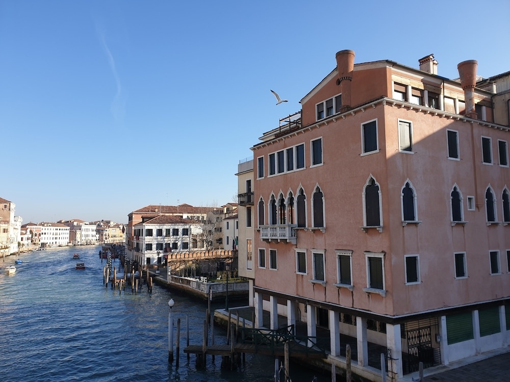 LHost in Venice