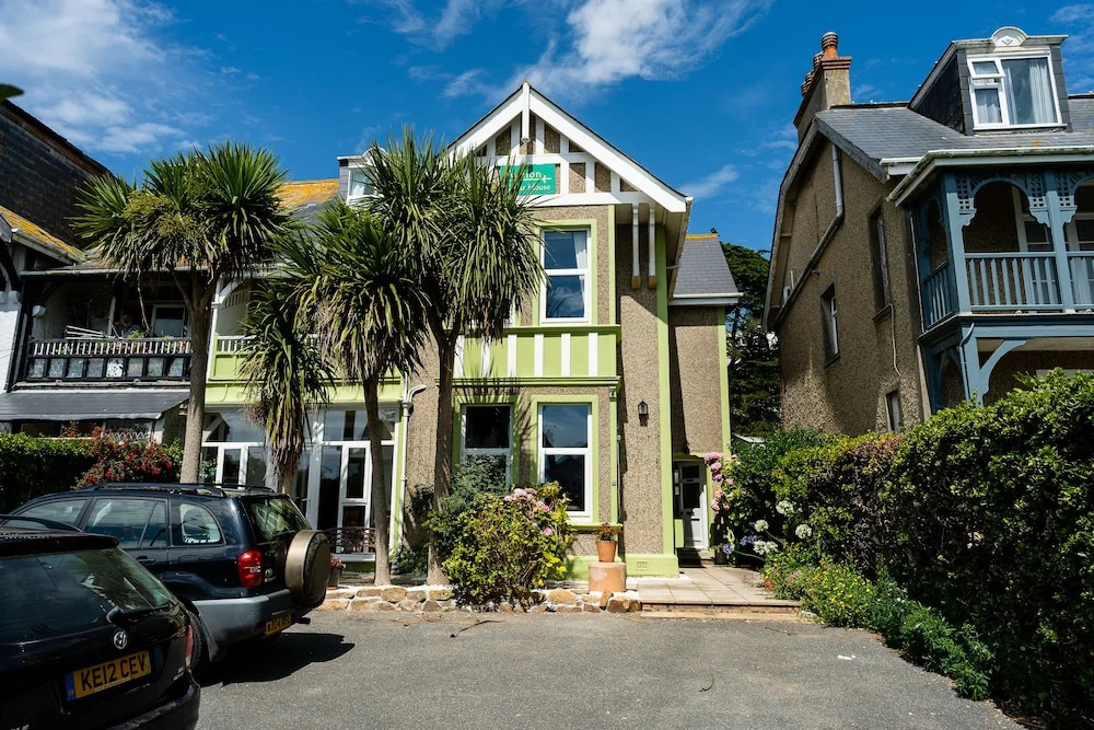 Avalon Guest House